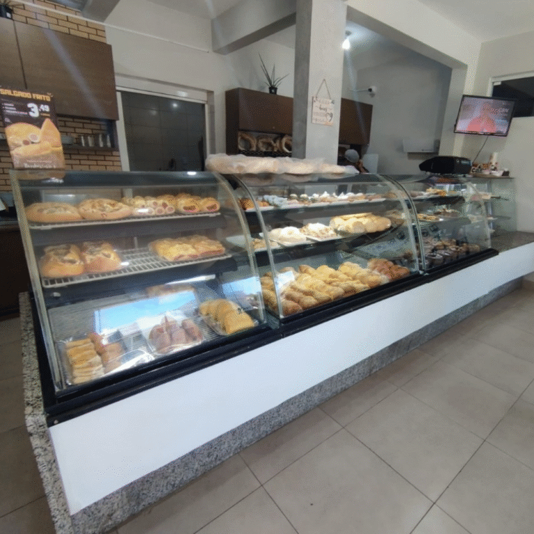 Padaria-e-Confeitaria-Bombazaro's-delicias-no-local-bela-vista